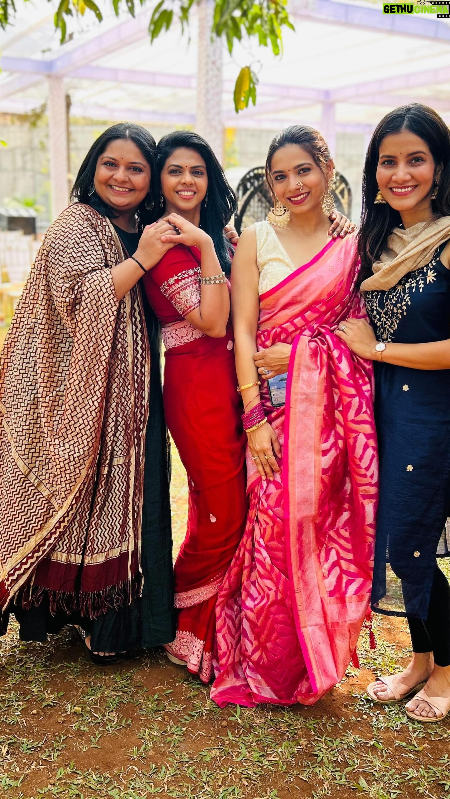 Rutuja Bagwe - 15.4K Likes - Because we were HAPPY 😃😃
लाडक्या मित्राच्या लग्नाचा आनंद 😬❤️
v.c आमची @esha__dey 😘
#dance #réel #reelitfeelit #reelsinstagram #happy #dhol #happy #bettertogether #bff #thisisus #friends #rutujabagwe