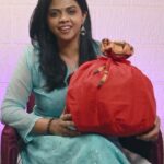 Rutuja Bagwe Instagram – podcast च डबोल 😃 

@sumit_deshpande_26  @duhitasoman