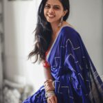 Rutuja Bagwe Instagram – सौंधी सी हँसी तेरी, खिलती रहे, मिलती रहे 😃

Pure Handlooms with Sequence

Product Details

Fabric Pure Mulmul Cotton
Blouse Running Included

Price 1500 INR 

For Queries : Connect us on Whatsapp 8879879084

In Frame @rutuja_bagwe
Curated @atharvchavan_official
Pictures @rohitographs
Assisted @pixel.by.sai 

#pratipadaclothing #acompleteclothingbrand #startup #sarees #purecotton #handloom #cottonsarees #rutujabagwe #newshoot #supportsmallbusiness