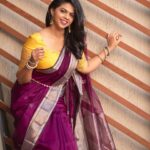 Rutuja Bagwe Instagram - Flowers need time to bloom so do you 🙃🥰 saree @bahurupa_ p.c @ashayrtulalwar MUA @riyapanchal.makeupartist #saree #sareelove #rutujabagwe #smile #behappy #peace