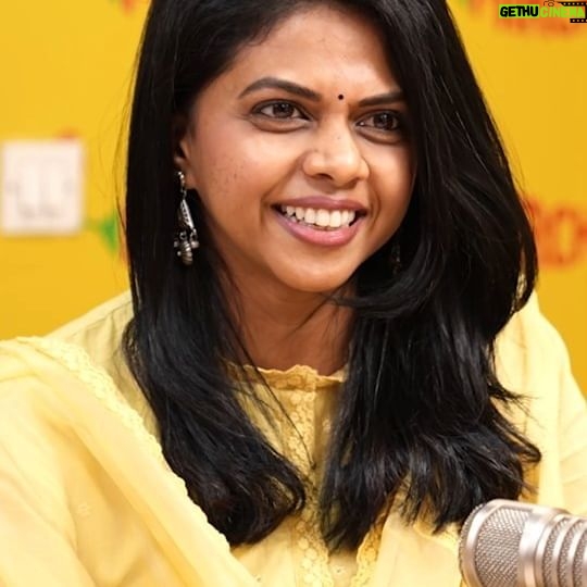 Rutuja Bagwe - 3K Likes - 'अनन्या'चे डोळे ♥️
.
.
.
#rutujabagwe #ananya #ananyanatak #rutujabagwe_actress😘✌️ #rjdnyaneshwari #mirchimarathi #mirchimumbai #londonmisal #songya #marathi #marathinatak #natak #rangabhoomi #मराठी #अनन्या #mumbai
