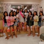 Rutuja Bagwe Instagram - Be around people that are good for your soul 😃 love you girls ❤️ @anuja_bagwe @yogini_keluskar @pauravi1805 @karekarpriyanka @travl.more @devika_jadhav @ankitaatul1 @priyankahande_22 #college #friends #unconditional #happyme #fun #reels #reelitfeelit #réel #thisisus