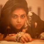 Rutuja Bagwe Instagram - 👀☺️ P.c @ashayrtulalwar MUA @riyapanchal.makeupartist Jewellery @candies_collection