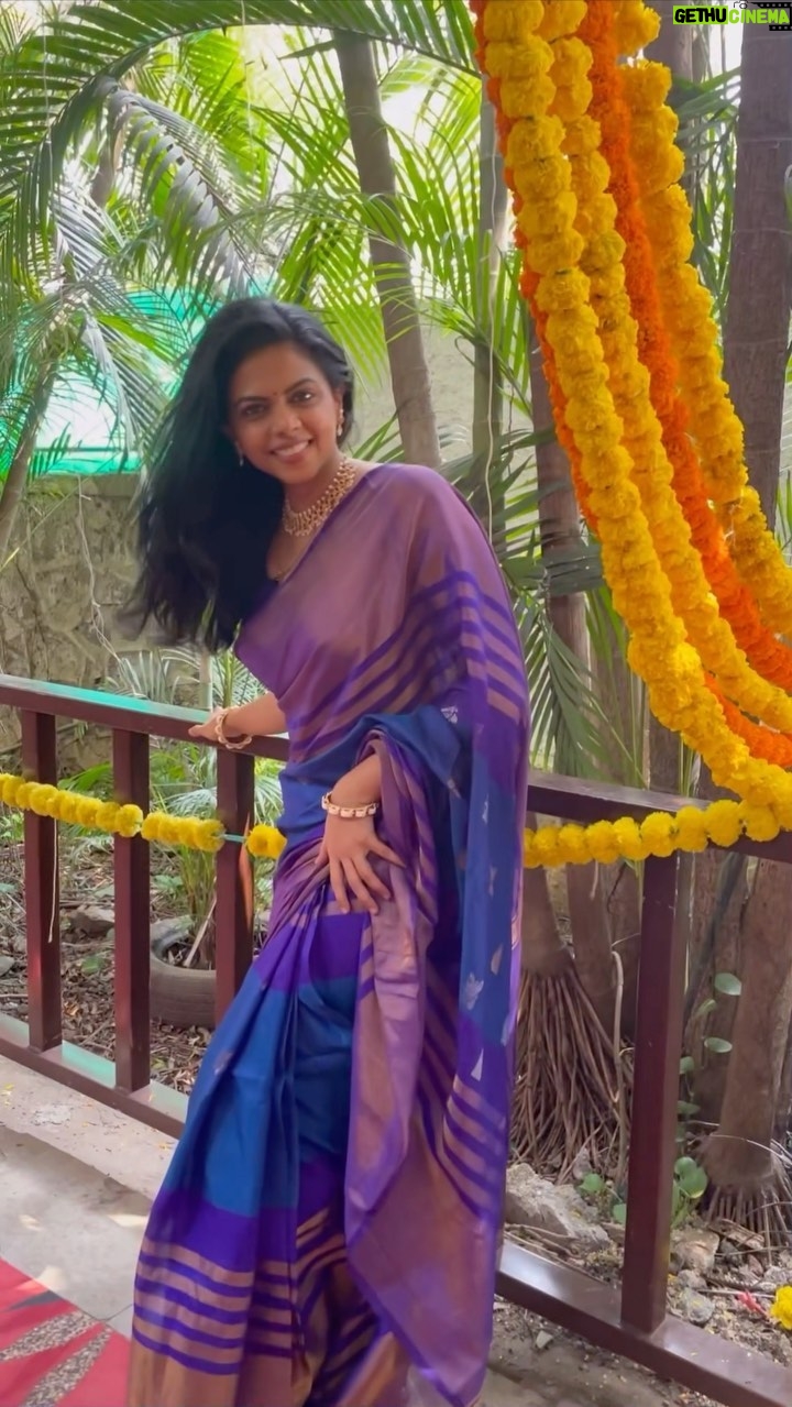Rutuja Bagwe - 3.6K Likes - मराठमोळी 💁🏻♀️
jwellery @aakanksha_jewellery
v.c @yogini_keluskar 😘
#réel #reelitfeelit #jewellery #wedding #happyme #timepass #saree #sareelover #rutujabagwe