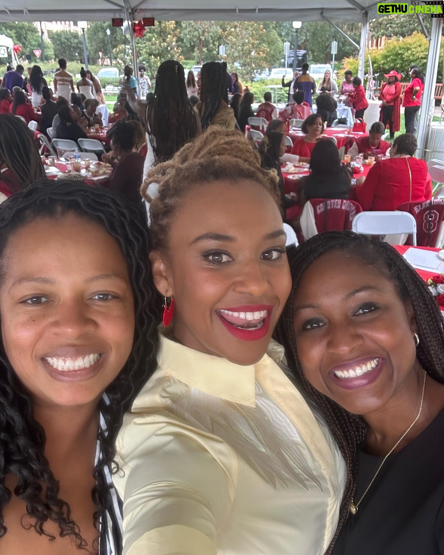Ryan Michelle Bathe - 2.4K Likes - To be a Delta girl. To be a Stanford woman. My heart is full to bursting. What a reunion. What a time was had. #duececlub #dst #ox