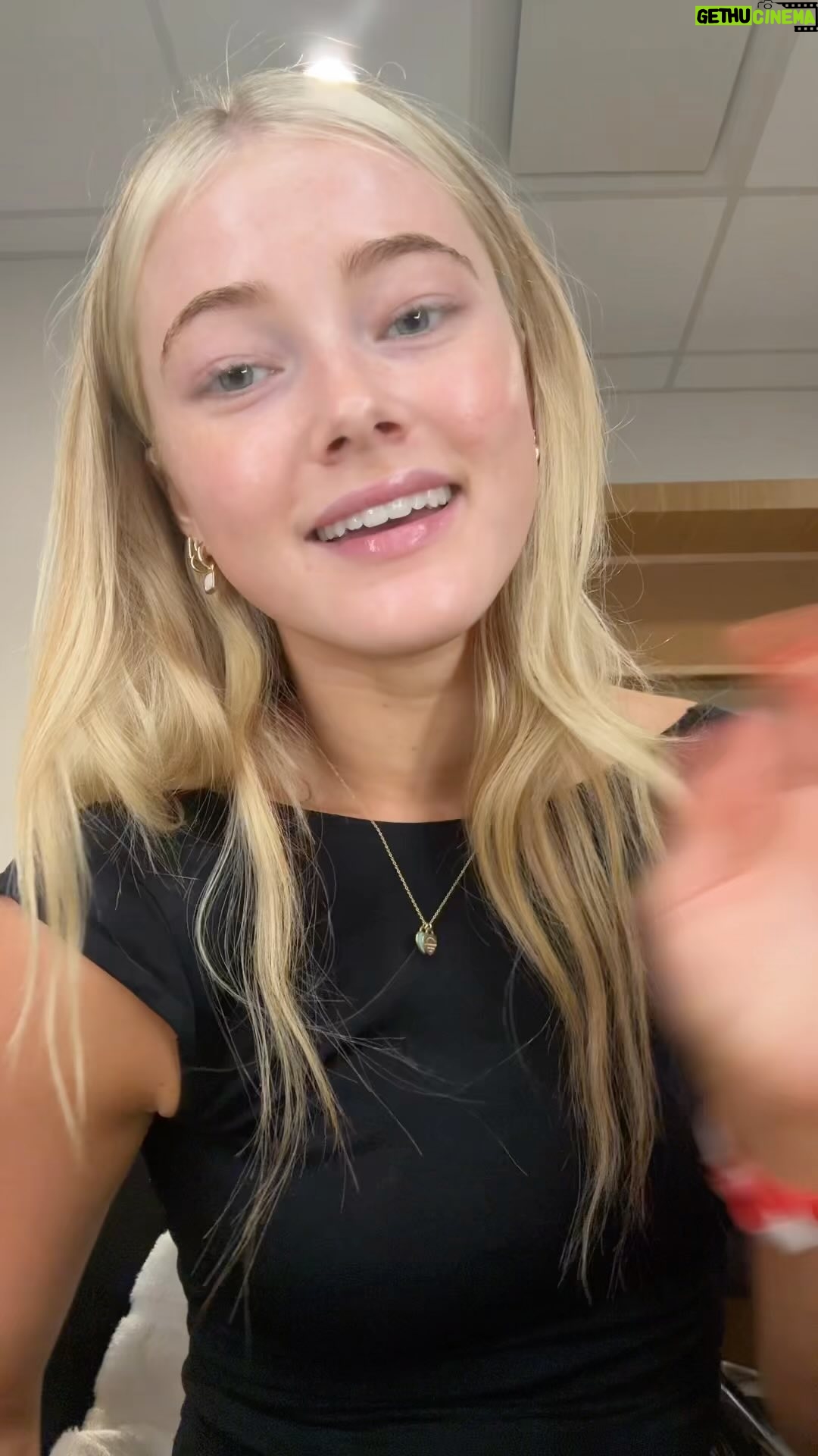Rylee Arnold Instagram - GRWM and catch up! I am using this @clarinsusa Lip Oil in shade Pitaya to top off my favorite everyday lip combo! Watch my full video on TikTok! #ClarinsLipOil #DoubleSerum #ClarinsPartner