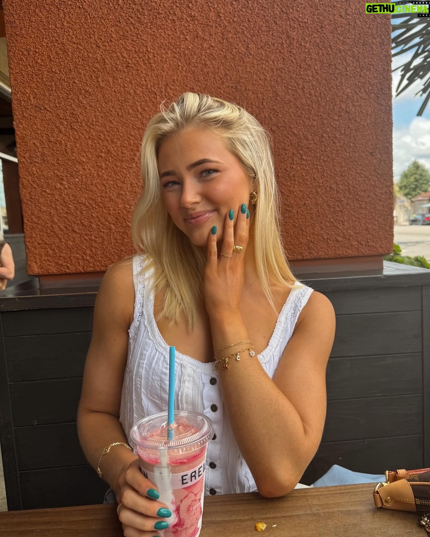 Rylee Arnold Instagram - The best little 72 hour trip to LA 😽❤️🔥