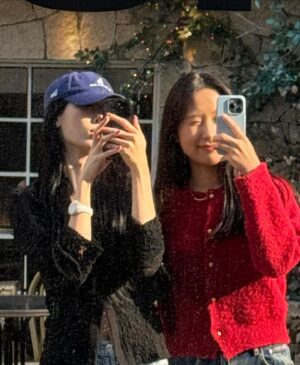 Ryu Da-in Instagram - 오랭망에🤞🏻