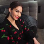Sıla Şahin Instagram – Guten Morgen meine Lieben 

Ich hoffe euch geht es gut ? 
Ich bin derzeit in Berlin und lebe mich hier wieder bestens ein. 🍒 🐻 
Wo seid ihr denn zu Hause ? 
Heute ist ja schon wieder Freitag , die Zeit vergeht hier so schnell. 
Was sind eure Pläne fürs Wochenende?  Happy weekend 
🍒😽