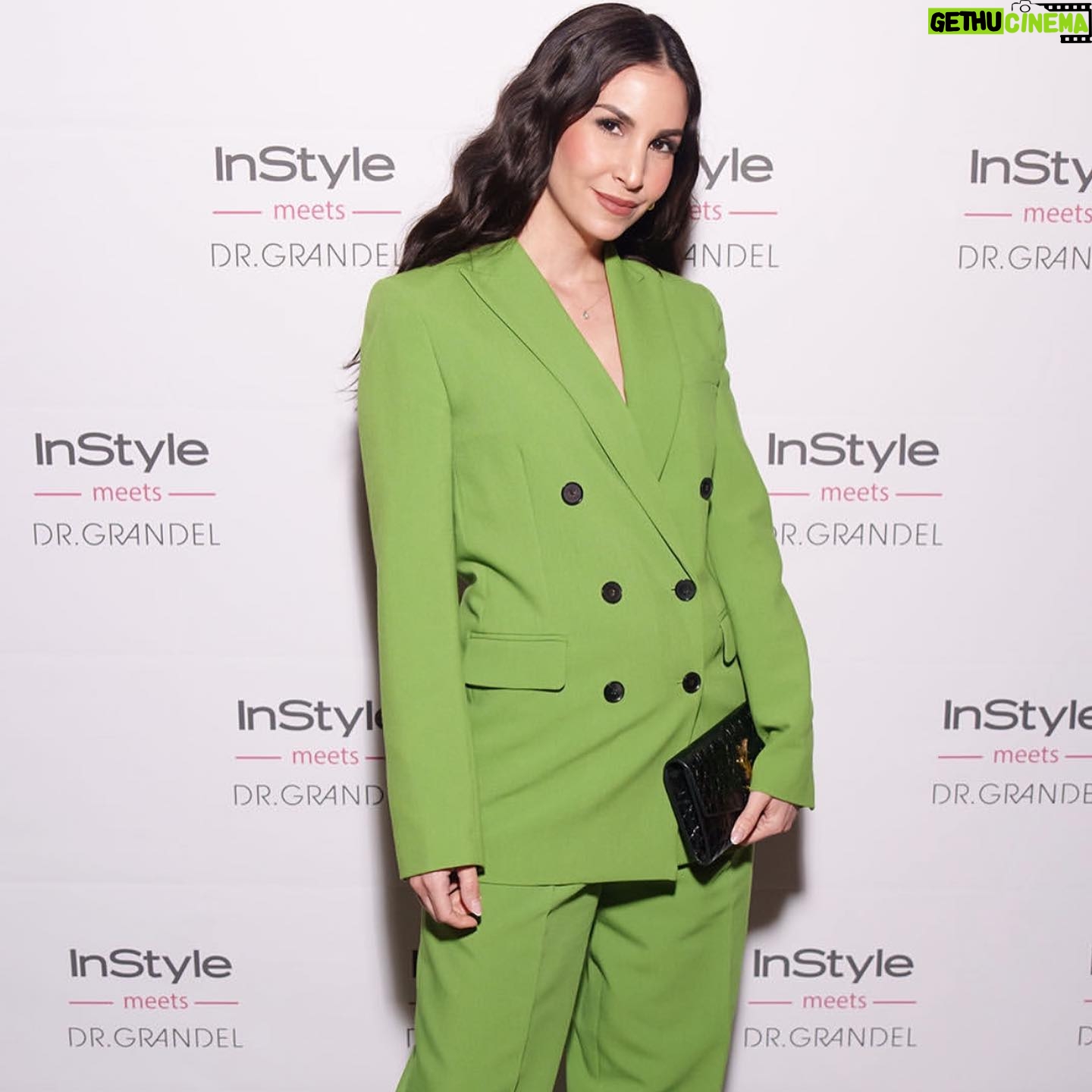 Sıla Şahin Instagram - Thx for having me @instylegermany @dr.grandel.official . 🫶