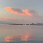 Saadet Işıl Aksoy Instagram – Paralel evrenlerden birinde ben hala bu tatildeyim.. 🐳