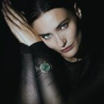 Saadet Işıl Aksoy Instagram – Versace Greca Time Lady… Sadece 3 kelime: Göz alıcı, Zamansız, Benzersiz.
@saatvesaat #saatvesaat
#versace #versacewatches