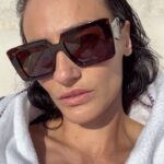 Saadet Işıl Aksoy Instagram - Bazı fotoğraflar, bazı aşırı güzel yerler, bazı anlar ve hayat kısa kuşlar uçuyor.. 🥰