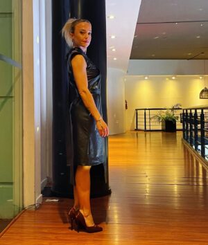 Sabrina Carballo Instagram - Cena solidaria ASAC 🙌
@asac_ins 

St @panni_margot 🖤
Pelo @mbsalonok ❤️
Shoes @deattar 
Ph @nicolasmaiques 😜