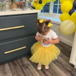 Sabrina Bryan Instagram - “I’m going to BEE a Big Sister!!” Gender Reveal tomorrow!!! 🐝💗💙 #comilliamonroe #bigsister #bigsisterreportingforduty #genderreveal #familytime