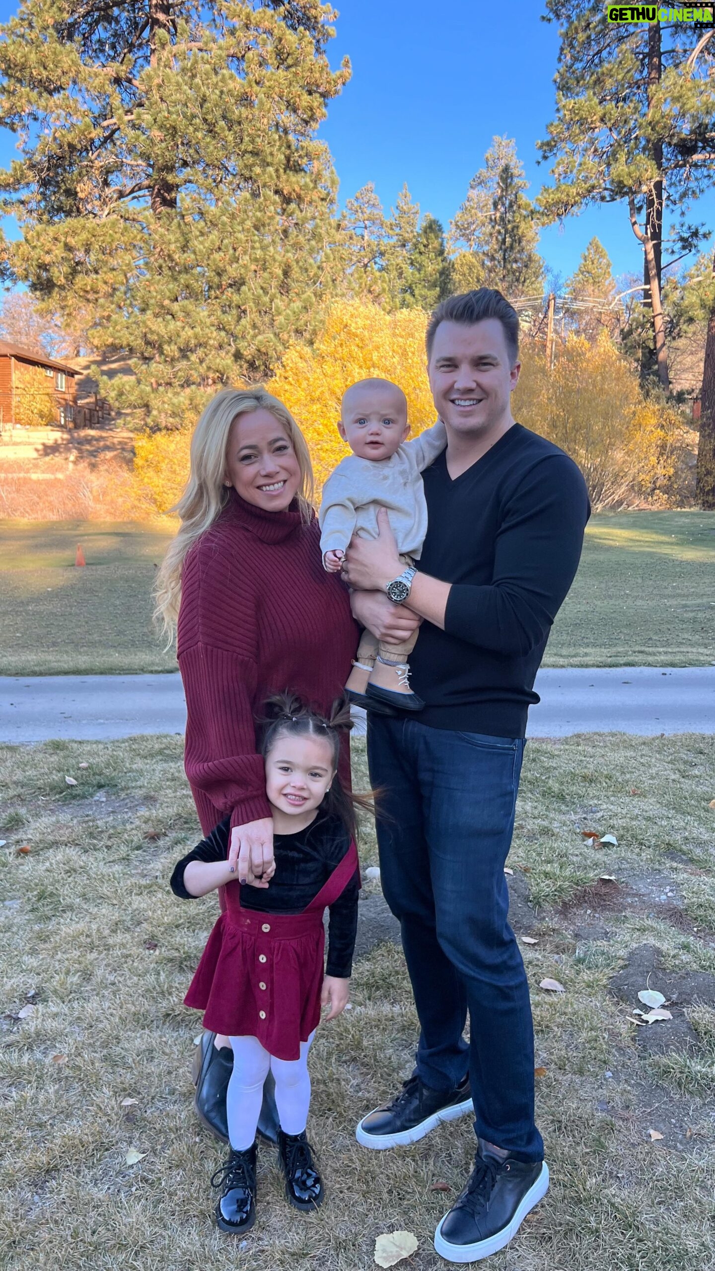 Sabrina Bryan Instagram - It’s been a dream of ours to have Family Mountain House (named by Monroe 🤣) First of many family and friend trips, can’t wait for all the special memories we are going to make!! #thanksgiving2023 #blessed #thankful #makingmemories