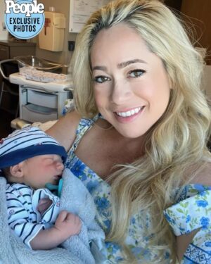 Sabrina Bryan Instagram - Cause I knew a love like this before…

Living in a blissful daze, watching my daughter instantly fall madly in love with her baby brother, my husband beam with pride over his son, and my hearts nonstop flutters while embracing this beautiful blessing has me floating on a cloud. All of my boy mom dreams have come true and I hope my feet never touch the ground! 💙👼🏼✨Ledger Grey Lundberg 5.2.23 ✨👼🏼💙 

Thank you @people for a beautiful article on our baby boy!