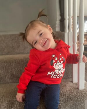 Sabrina Bryan Instagram - Is she for real??? Is this actual little cutie pie all mine!?!? Thanking the lord above he gave me this special gift! Even on the hard days when mommy struggles to get even 3 out of the 100  things done she reminds me how lucky I am! #beyondgrateful #randommommyrant #imfine😊 #evenwithoutherbows #araremoment #comilliamonroe