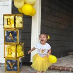 Sabrina Bryan Instagram - “I’m going to BEE a Big Sister!!” Gender Reveal tomorrow!!! 🐝💗💙 #comilliamonroe #bigsister #bigsisterreportingforduty #genderreveal #familytime