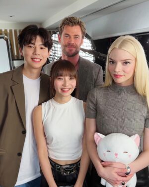 Sabrina Ng Instagram - 多謝 @warnerbroshk 放我哋入嚟玩
#furiosa 
#madmax