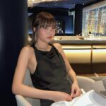 Sabrina Ng Instagram – 🌃Blue eyeshadow dinner💘