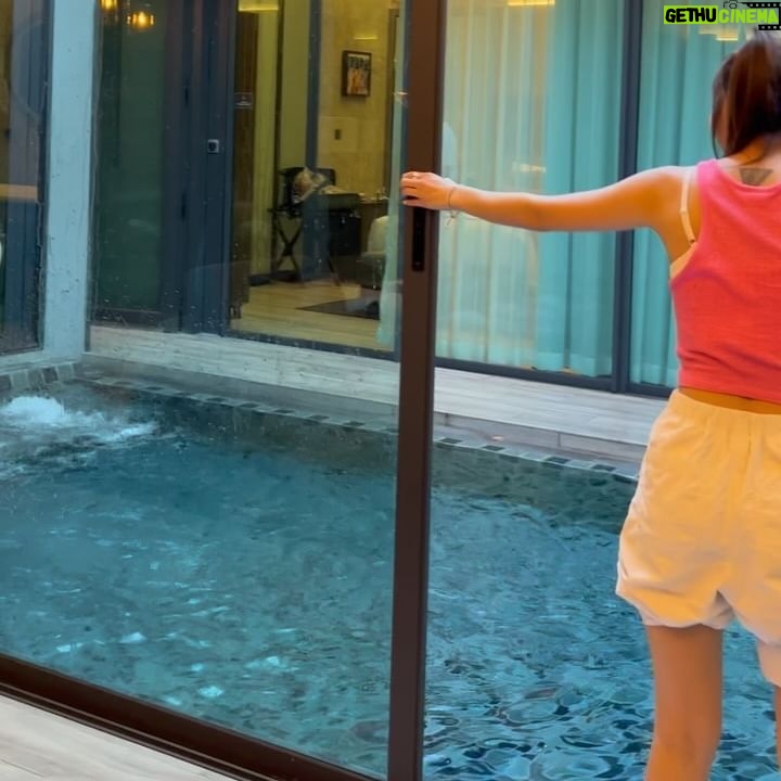 Sabrina Ng - 34.8K Likes - 🥹開心plus,但又玩病了💦
