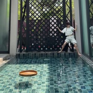 Sabrina Ng Instagram - 🥹開心plus，但又玩病了💦