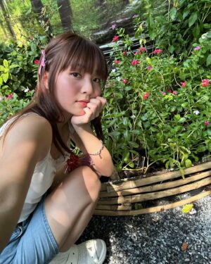 Sabrina Ng Instagram - 🌼🎀💦