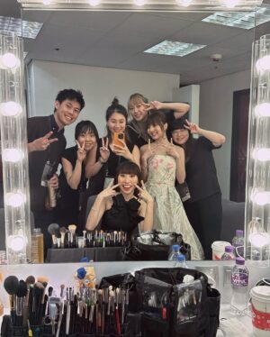 Sabrina Ng Instagram - 記錄開心時刻🫧

Makeup/ @hulda_mua 💓 & @guerlain
Hair/ Chorus Ko
Stylist/ @exactly.the.sam 💞
Dress/ @eliesaabworld
Jewellery/ @chopard
Heels/ @louboutinworld