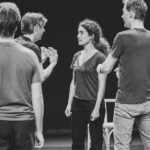 Sabrina Ouazani Instagram - Ceux qui me suivent depuis un moment savent à quel point je rêvais de déclamer du Shakespeare sur scène Alors voilà nous y sommes : dans Le Songe d’une Nuit d’été mis en scène par l’incroyable Emmanuel Demarcy-Mota au @theatredelaville_paris ✨ J’ai la chance de fouler la scène aux côtés d’une merveilleuse troupe: Elodie Bouchez @jackee_toto @vdashwood @roudaerd @very.little.lady @marie_france_alvarez @casanovajauris @phdemarle @melissa_polonie @sandra.faure.902 @geraldmaillet Stephane krähenbuhl Gaëlle Guillou & Ludovic Parfait Goma ✨ Hâte de vous ressentir dans la salle ❤️