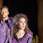 Sabrina Ouazani Instagram - Ceux qui me suivent depuis un moment savent à quel point je rêvais de déclamer du Shakespeare sur scène Alors voilà nous y sommes : dans Le Songe d’une Nuit d’été mis en scène par l’incroyable Emmanuel Demarcy-Mota au @theatredelaville_paris ✨ J’ai la chance de fouler la scène aux côtés d’une merveilleuse troupe: Elodie Bouchez @jackee_toto @vdashwood @roudaerd @very.little.lady @marie_france_alvarez @casanovajauris @phdemarle @melissa_polonie @sandra.faure.902 @geraldmaillet Stephane krähenbuhl Gaëlle Guillou & Ludovic Parfait Goma ✨ Hâte de vous ressentir dans la salle ❤️