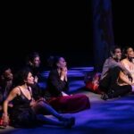 Sabrina Ouazani Instagram - Ceux qui me suivent depuis un moment savent à quel point je rêvais de déclamer du Shakespeare sur scène Alors voilà nous y sommes : dans Le Songe d’une Nuit d’été mis en scène par l’incroyable Emmanuel Demarcy-Mota au @theatredelaville_paris ✨ J’ai la chance de fouler la scène aux côtés d’une merveilleuse troupe: Elodie Bouchez @jackee_toto @vdashwood @roudaerd @very.little.lady @marie_france_alvarez @casanovajauris @phdemarle @melissa_polonie @sandra.faure.902 @geraldmaillet Stephane krähenbuhl Gaëlle Guillou & Ludovic Parfait Goma ✨ Hâte de vous ressentir dans la salle ❤️