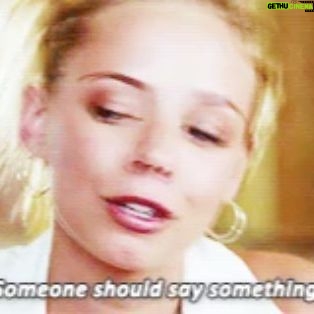 Sacha Parkinson - 2K Likes - I’m a little late to the party but My Mad Fat Diary is now on Netflix! SOMEONE SHOULD SAY SOMETHINNNN! 😝💜