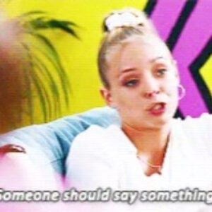 Sacha Parkinson Instagram - I’m a little late to the party but My Mad Fat Diary is now on Netflix! SOMEONE SHOULD SAY SOMETHINNNN! 😝💜