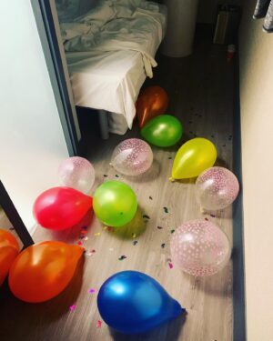 Sacha Parkinson Instagram - I had the most gorgeous birthday! 🎈
Thank you to my beautiful family, boy and friends and to my wonderful new Band Of Gold family. You’ve all spoilt me rotten and treated me like a prin. Ly, x