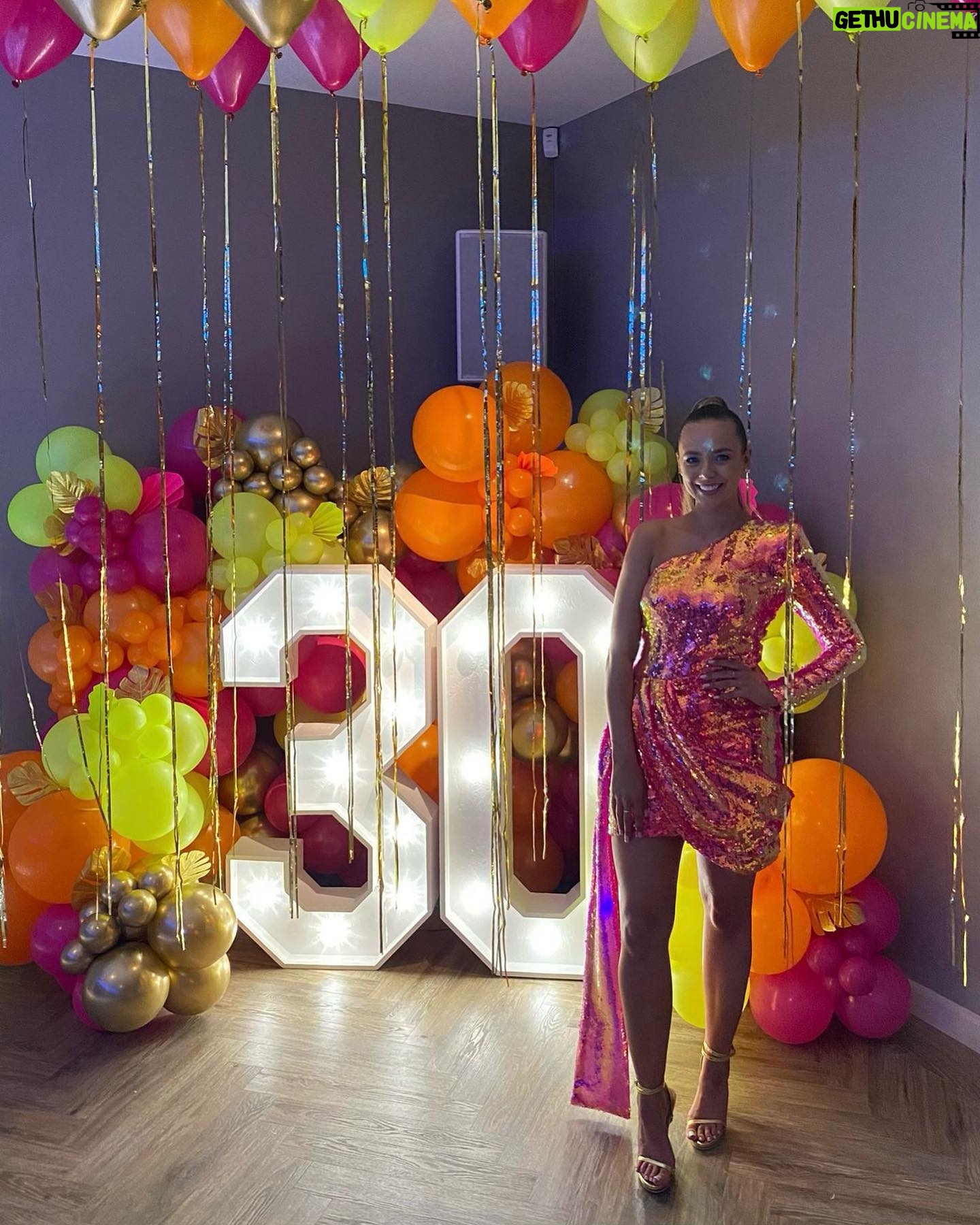 Sacha Parkinson - 2.7K Likes - ✨30 clurbbb✨
There’s nothing more humbling than a big ol’slap in the face from covid after the best fkin night. She’s been bed ridden for dayzzzz 💁🏼♀️✨ Thank you so much for all the birthday love, ya bunch of sexpots. Feeling extremely lucky 🧡💖💚
A special thank you to these phenomenal people..
Venue dressing @bowliciousvenuedressers
Balloons @secretgardenballoons
Cupcakes @thewakeybakery
Cake @nicolajanderton
Dress @nadinemerabi
Hair colour @tommyjtaylorr_hair
Hair up @millieandersonelysium
Make up @_myskinstory
Nails @gmfnails
Tan @harperbellebeautyandtanning
Angel on earth @motherreillys_
Angel on earth @leigh.farrow
🧡💖💚🧡💖💚🧡💖💚🧡💖💚