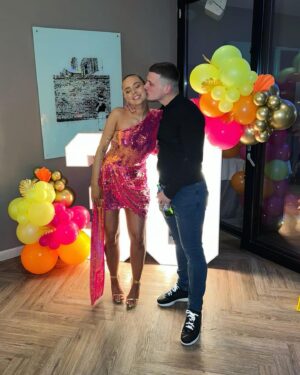 Sacha Parkinson Instagram - ✨30 clurbbb✨

There’s nothing more humbling than a big ol’slap in the face from covid after the best fkin night. She’s been bed ridden for dayzzzz 💁🏼‍♀️✨ Thank you so much for all the birthday love, ya bunch of sexpots. Feeling extremely lucky 🧡💖💚

A special thank you to these phenomenal people..

Venue dressing @bowliciousvenuedressers
Balloons @secretgardenballoons
Cupcakes @thewakeybakery
Cake @nicolajanderton
Dress @nadinemerabi
Hair colour @tommyjtaylorr_hair
Hair up @millieandersonelysium
Make up @_myskinstory 
Nails @gmfnails
Tan @harperbellebeautyandtanning 
Angel on earth @motherreillys_ 
Angel on earth @leigh.farrow 

🧡💖💚🧡💖💚🧡💖💚🧡💖💚