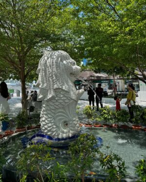Sachika Nitta Instagram - Nice to meet you, Merlion🦁⛲️