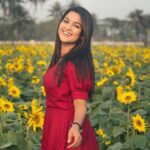 Sadia Ayman Instagram - আমায় ছেড়ে বল তুই কোথায় পালাবি? পা বাড়ালেই মস্ত আকাশ, সেথায় আমায় পাবি…
