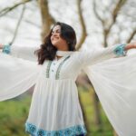 Sadia Ayman Instagram - দহনো বেলাতে আমি, প্রেমেরো তাপসী, বরষাতে প্রেম ধারা, শরতের শশী…