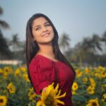 Sadia Ayman Instagram - আমায় ছেড়ে বল তুই কোথায় পালাবি? পা বাড়ালেই মস্ত আকাশ, সেথায় আমায় পাবি…