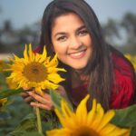 Sadia Ayman Instagram - আমায় ছেড়ে বল তুই কোথায় পালাবি? পা বাড়ালেই মস্ত আকাশ, সেথায় আমায় পাবি…