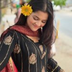 Sadia Ayman Instagram - 🖤🌼