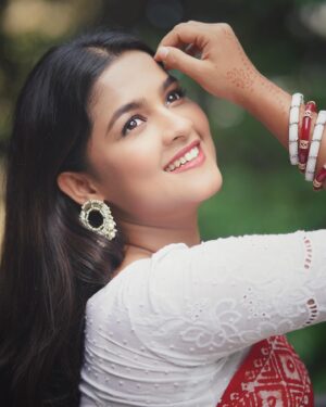Sadia Ayman Instagram - শাড়ি :  @__red_button__