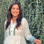 Sadia Ayman Instagram - Serene white magic. 🤍