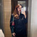 Sadia Khateeb Instagram - Hello mirror ❤️