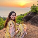 Sadia Khateeb Instagram - Some sea, sun and skies 🥥🌴