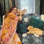Sadia Khateeb Instagram - Nothing feels better than eid at home with my homies 🍀🌸
