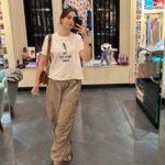 Sadia Khateeb Instagram - Mujhe khud Nahi pata kyun ? 🐸