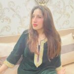 Sadia Khateeb Instagram - 👽